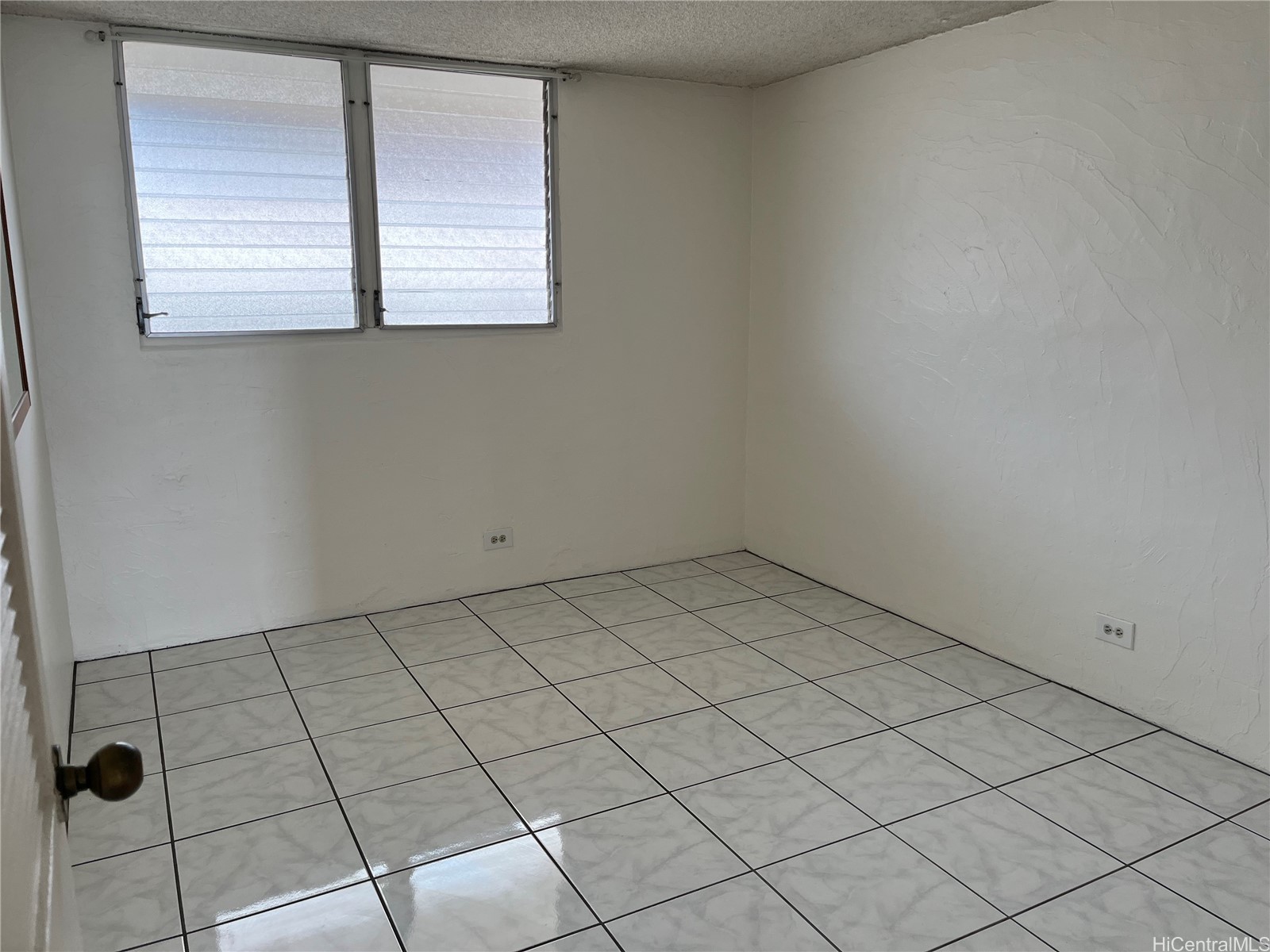 85-175 Farrington Highway B421