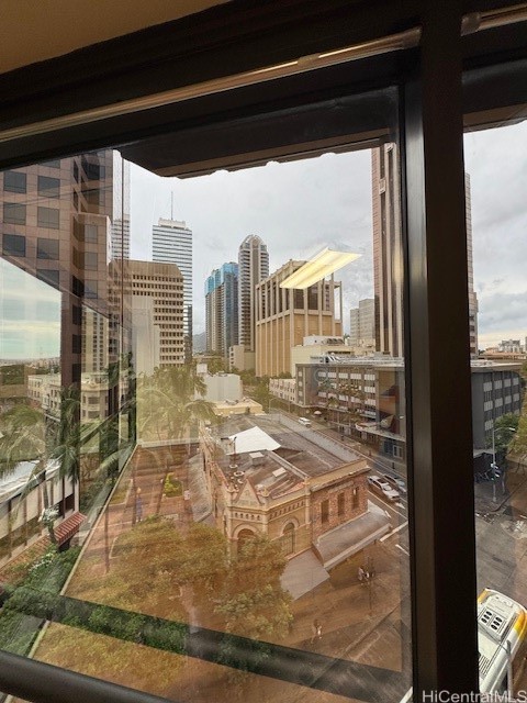 1088 Bishop Street 712