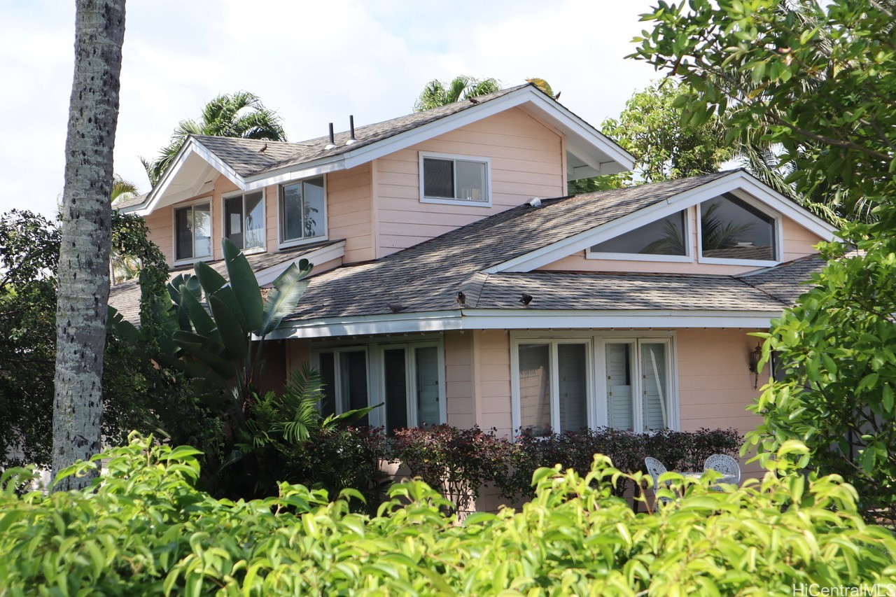 813 Maluniu Avenue