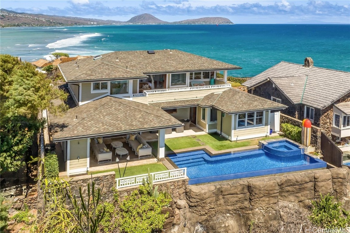 4125 Black Point Road