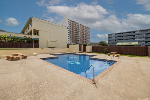 Photo of 46-232 Kahuhipa Street #B205, Kaneohe, HI 96744 (MLS # 202513524)