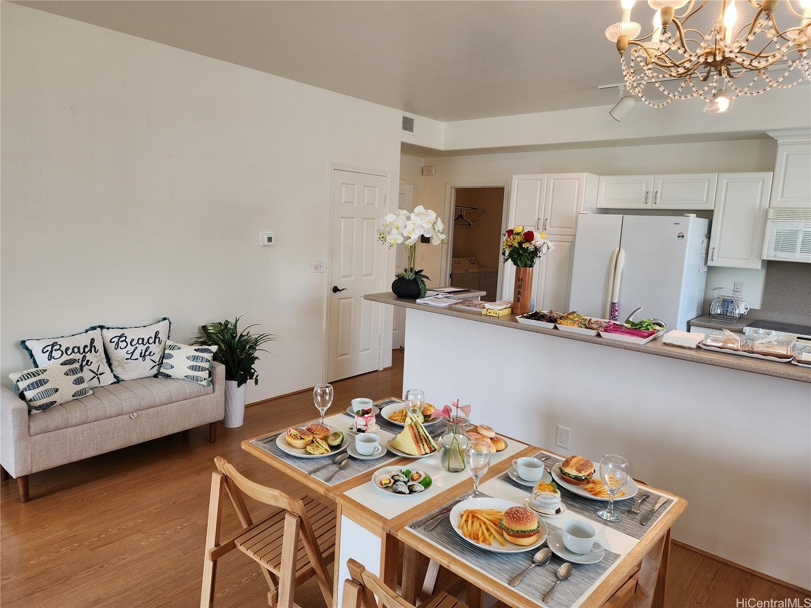 1173 Mokuhano Street F101