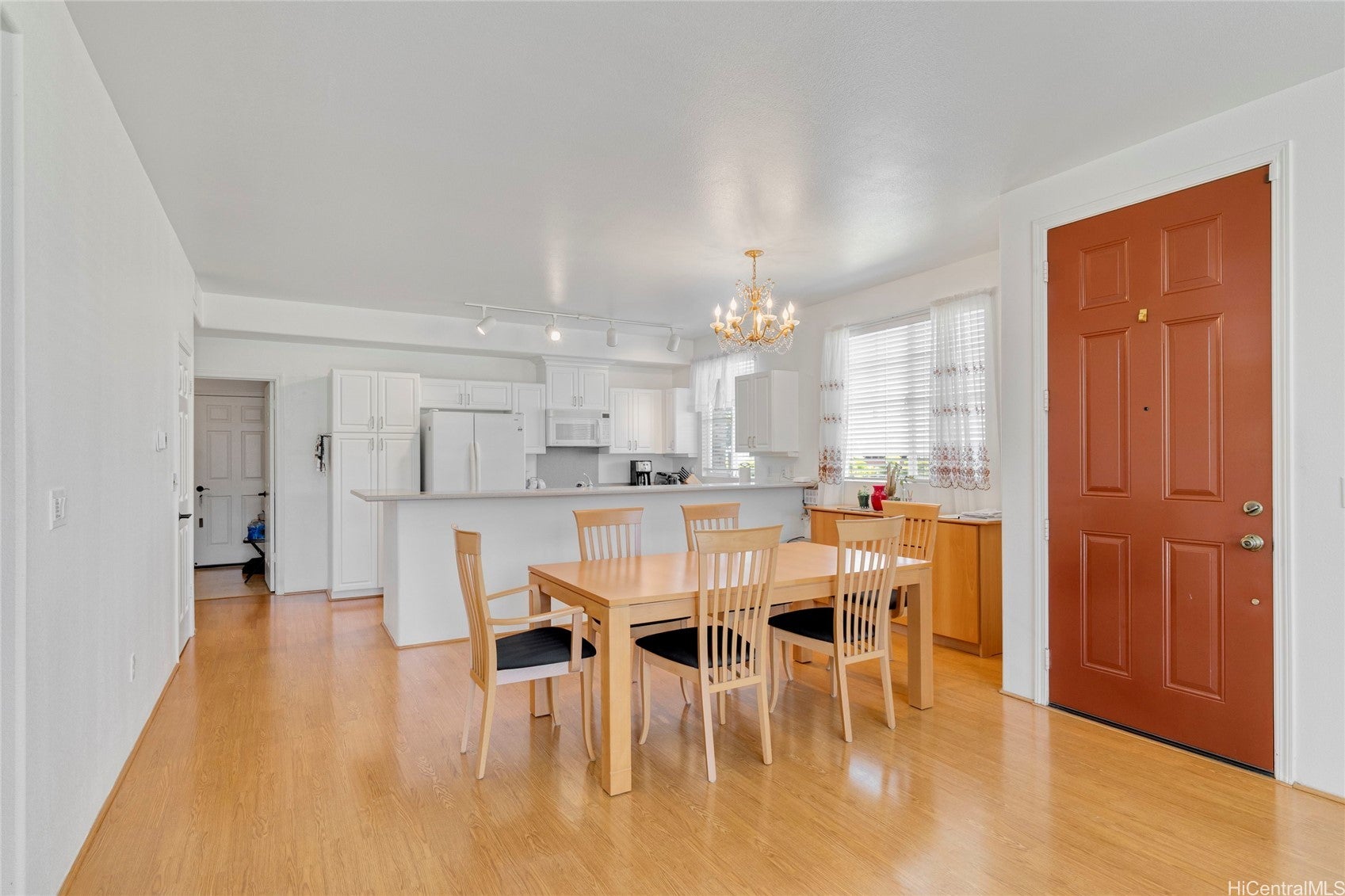 1173 Mokuhano Street F101