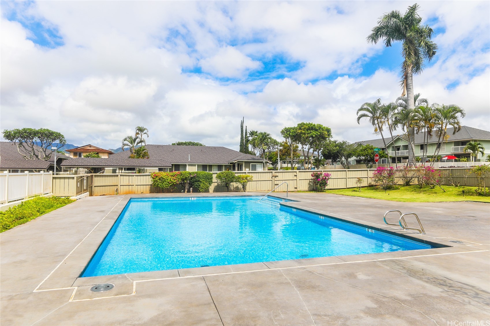 Royal Palm At Waipio 3 Condominium