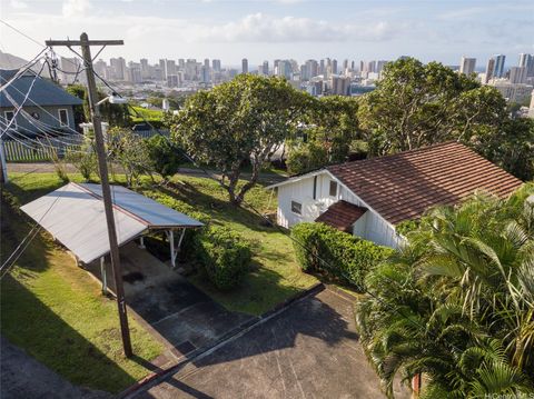 Photo of 2085 Makiki Place, Honolulu, HI 96822 (MLS # 202600425)