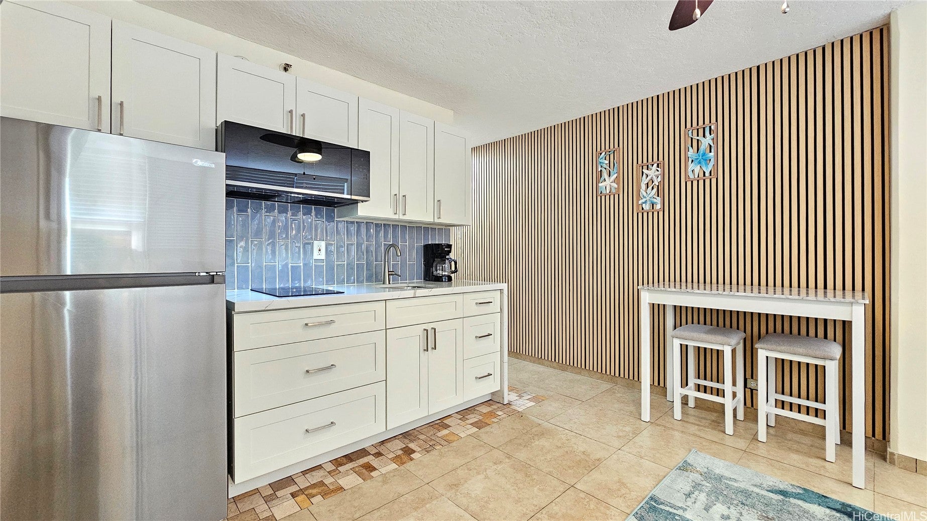 134 Kapahulu Avenue 801