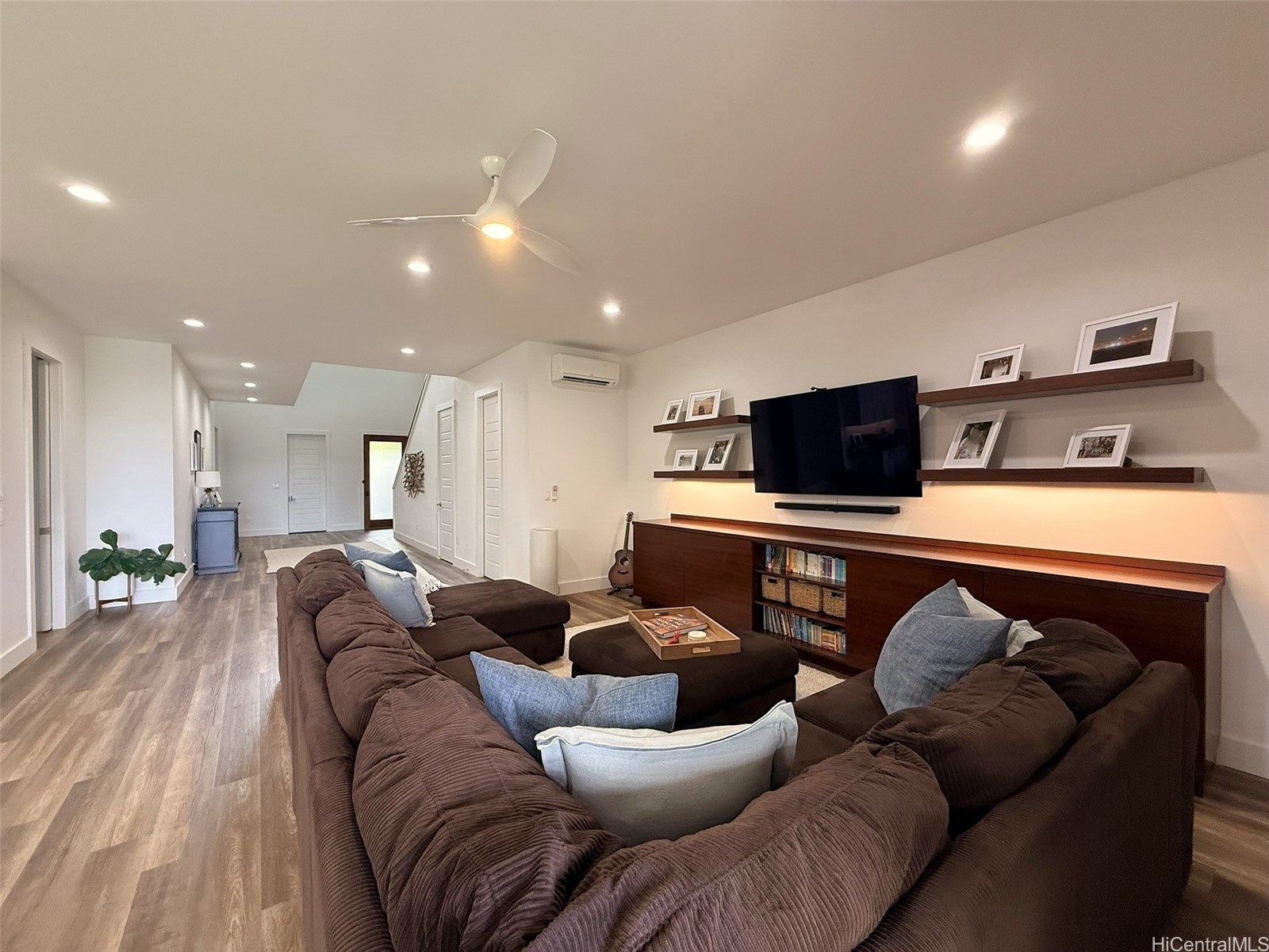 1142 Mokapu Boulevard