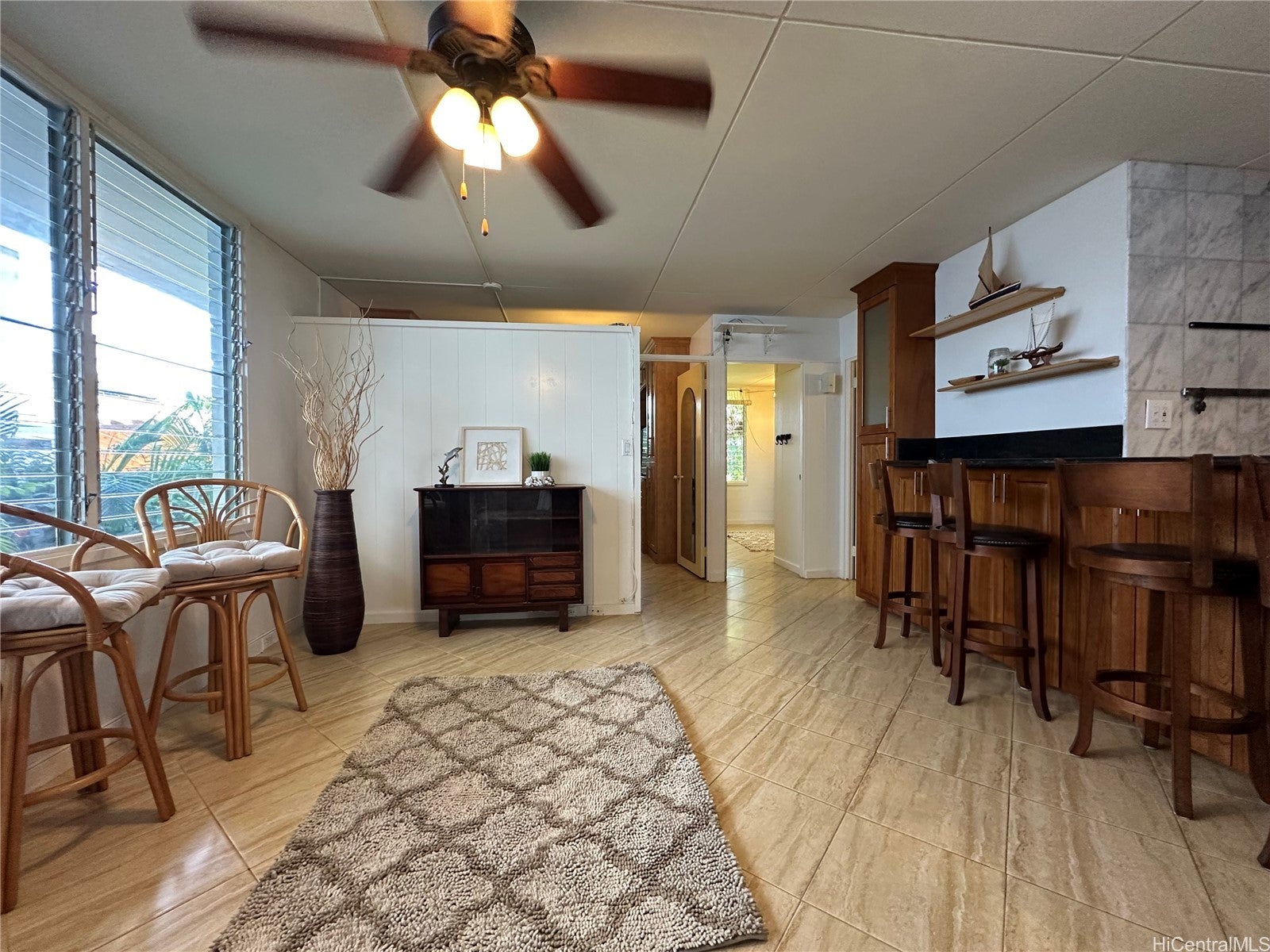 3824 Leahi Avenue 215