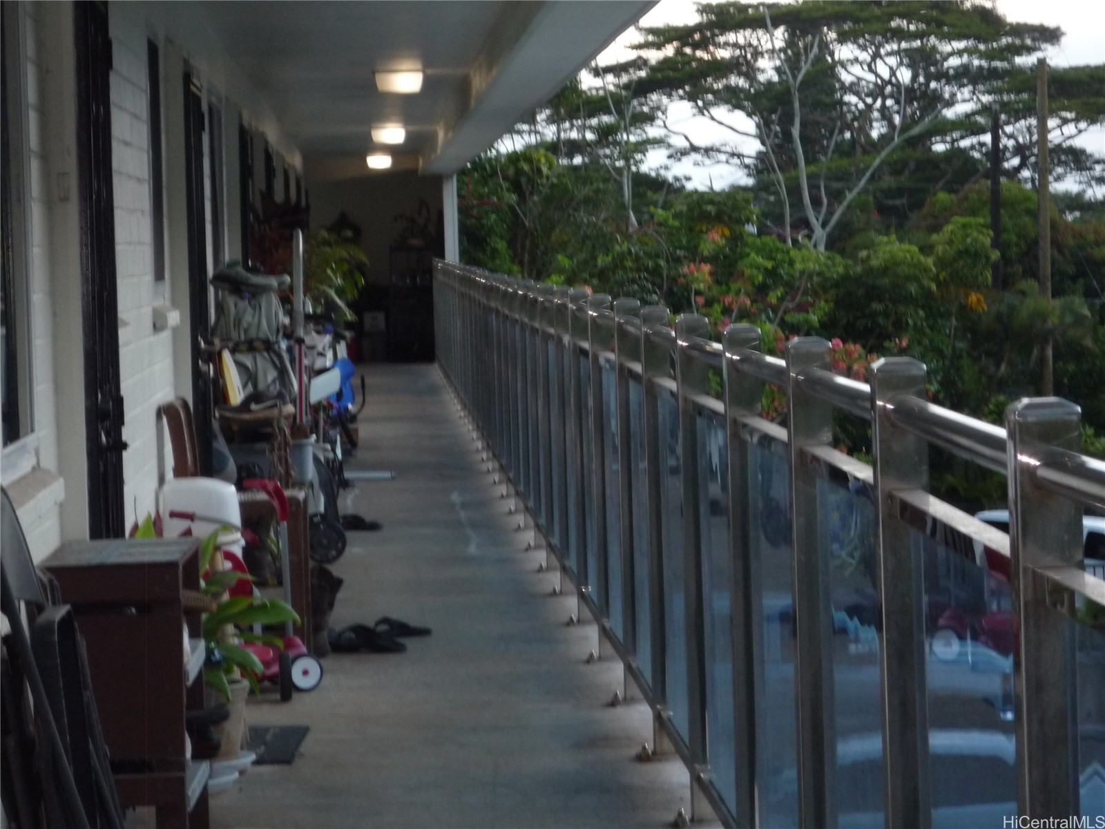 3075 Kalihi Street