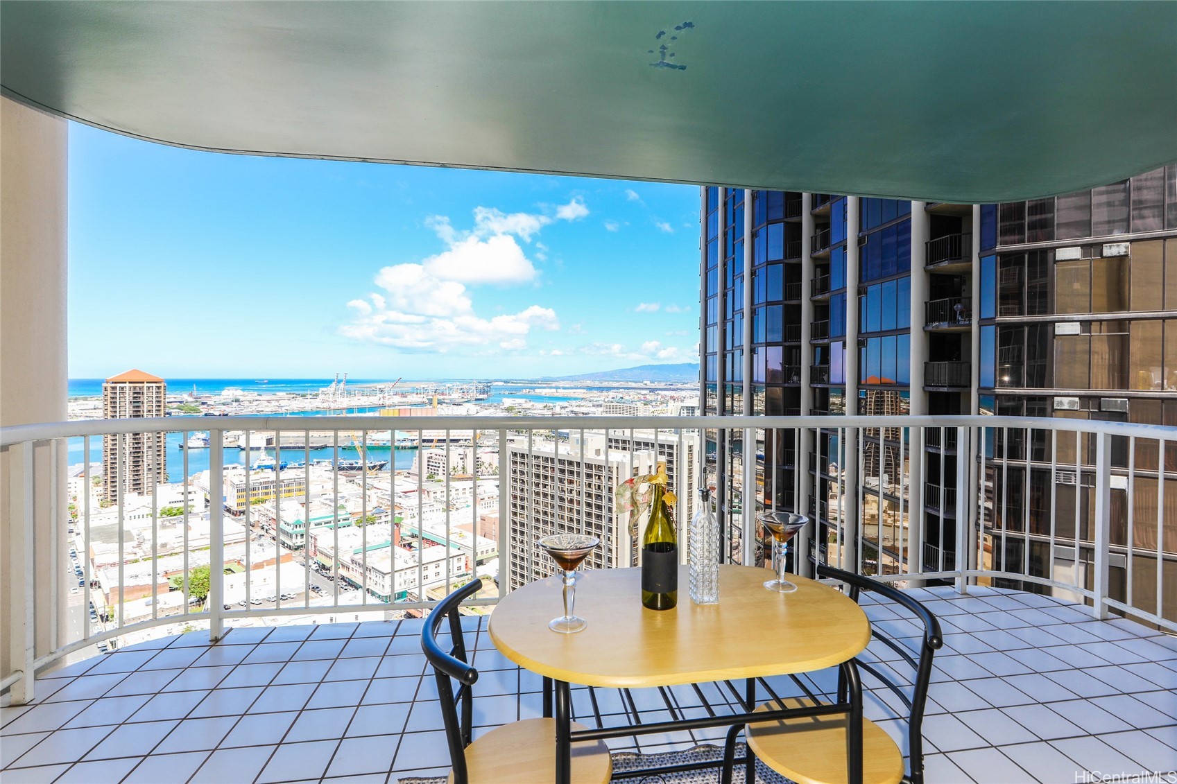 1212 Nuuanu Avenue 3112