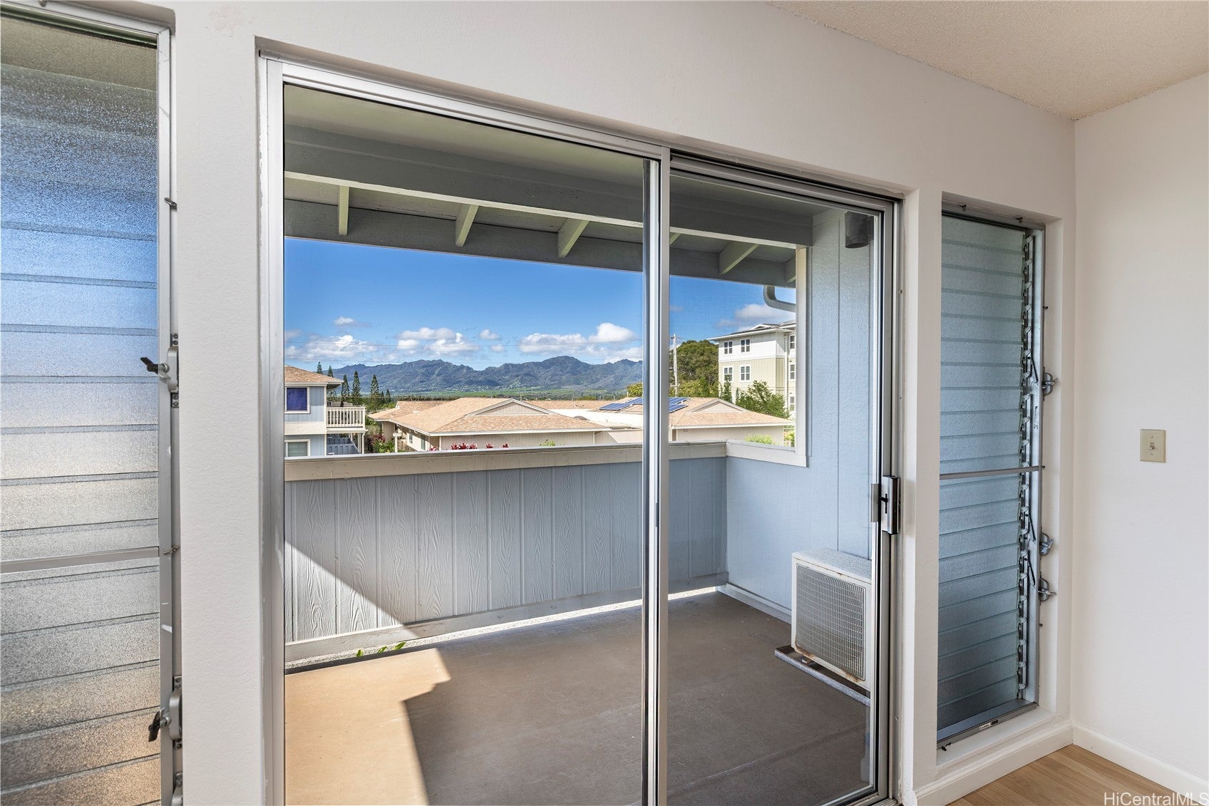 95-1050 Makaikai Street P11