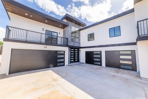 Photo of 1091 Puu Alani Way, Pearl City, HI 96782 (MLS # 202601552)