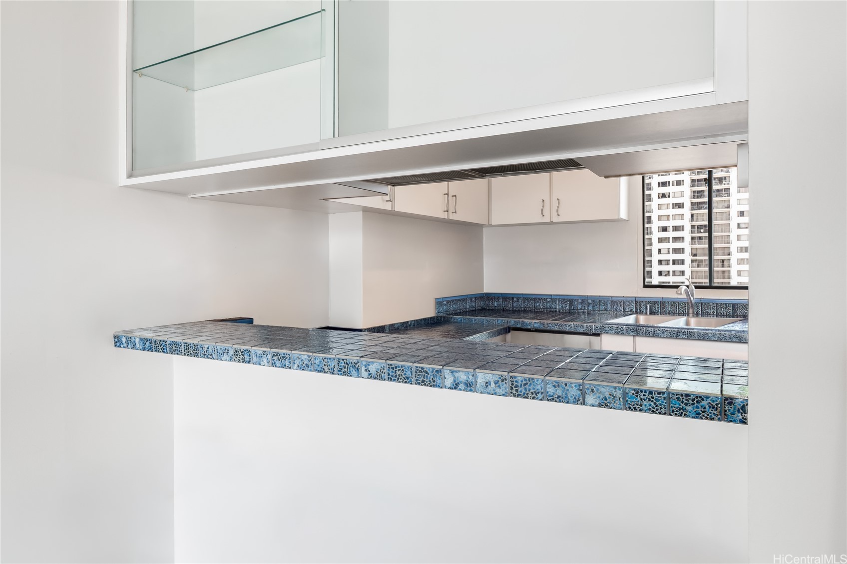 2121 Ala Wai Boulevard 1702