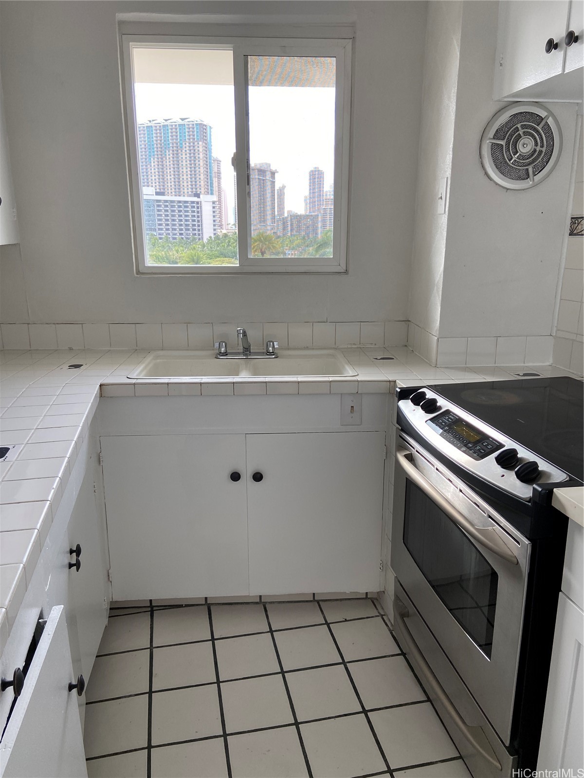 247 Beach Walk 801
