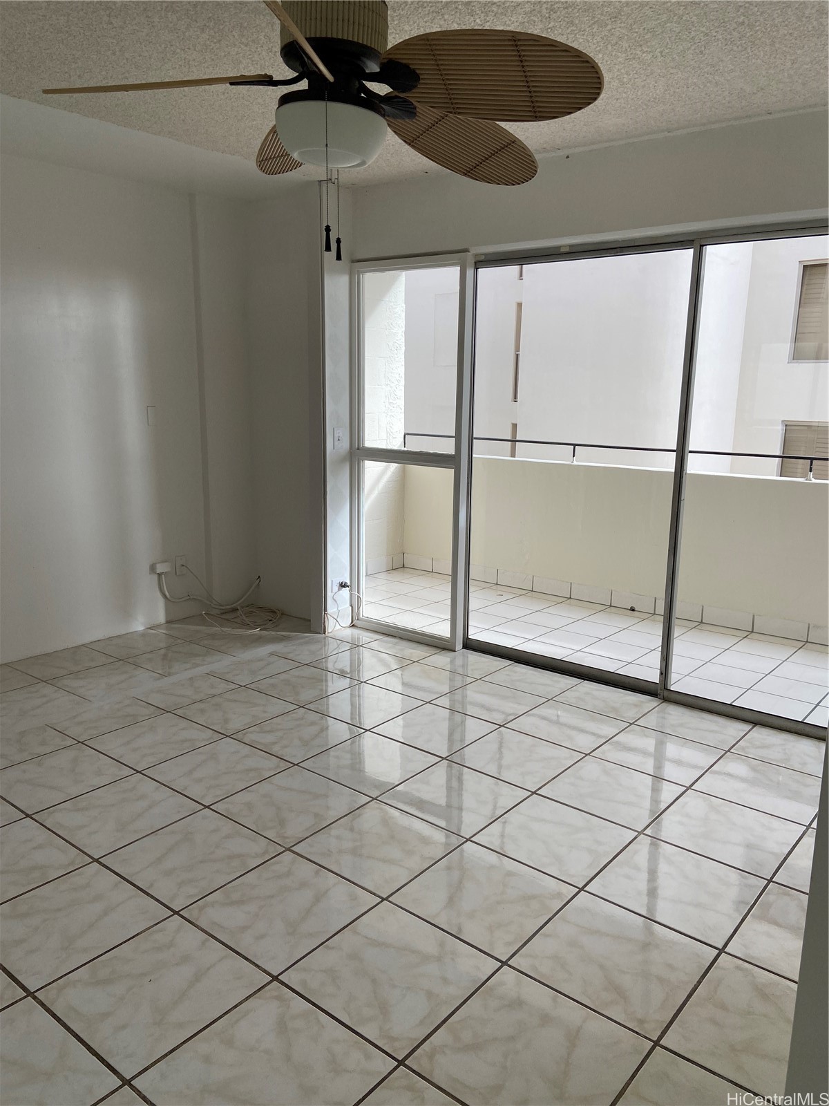 247 Beach Walk 801
