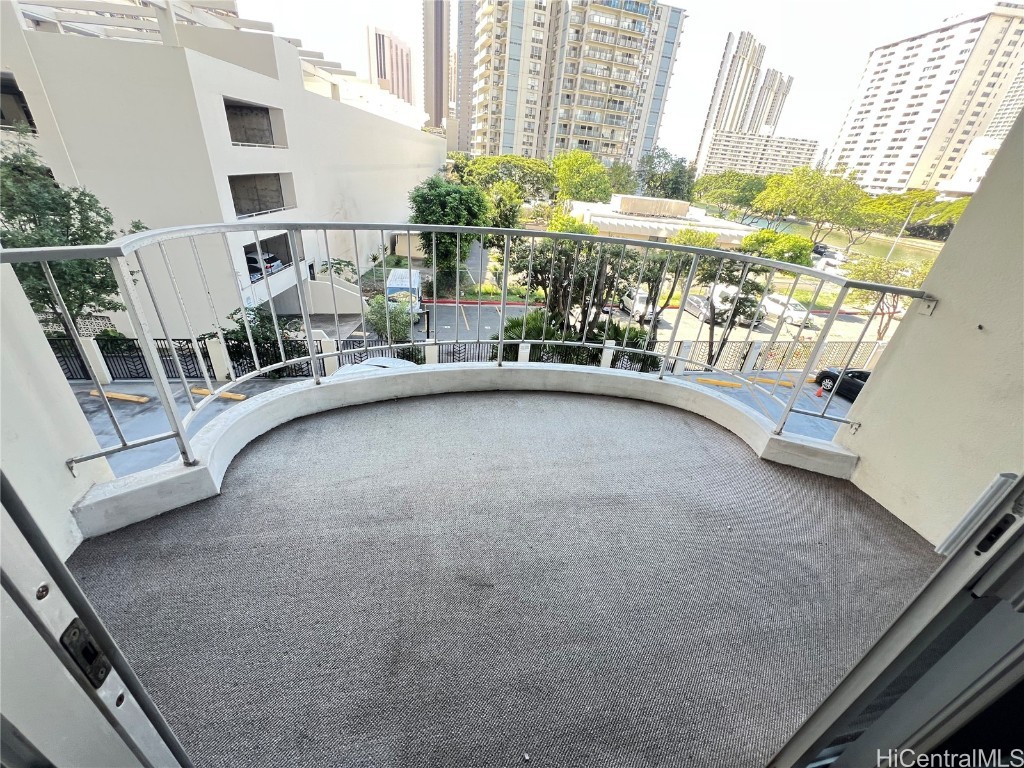 1717 Ala Wai Residential Lease