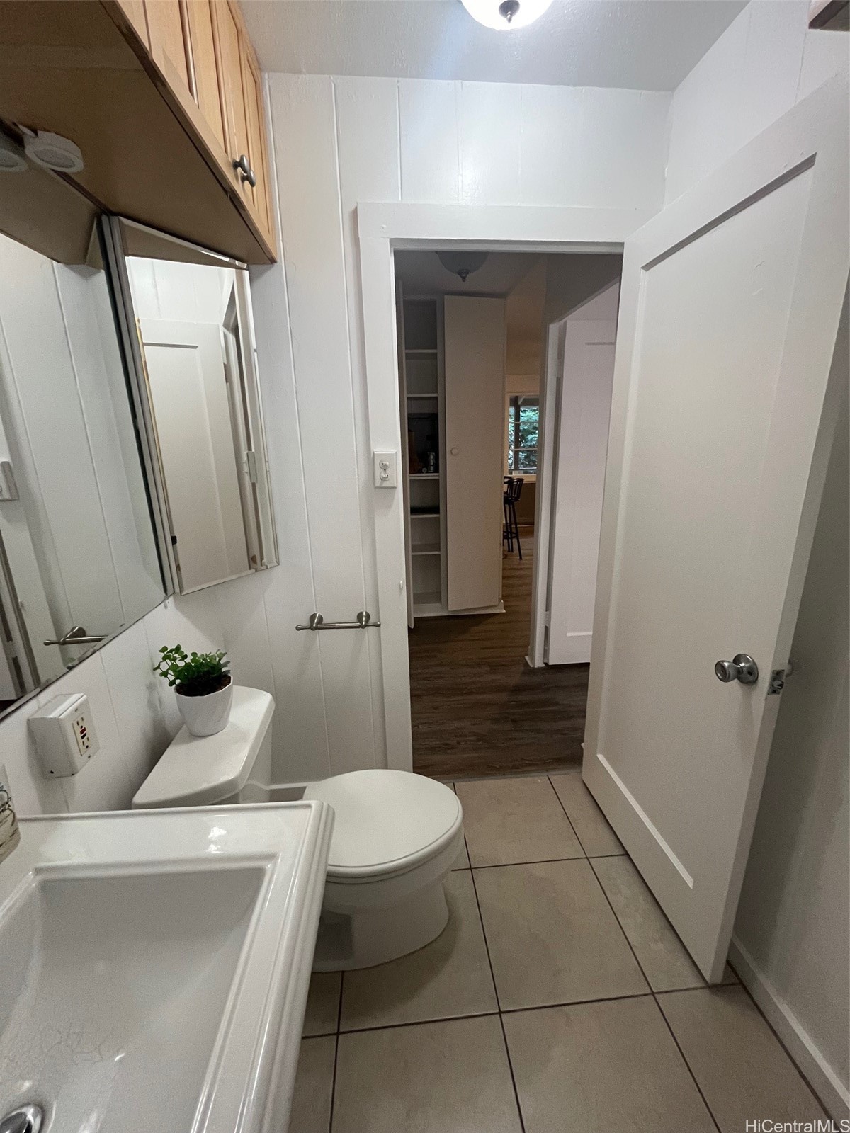 423 Kaiolu Street 203