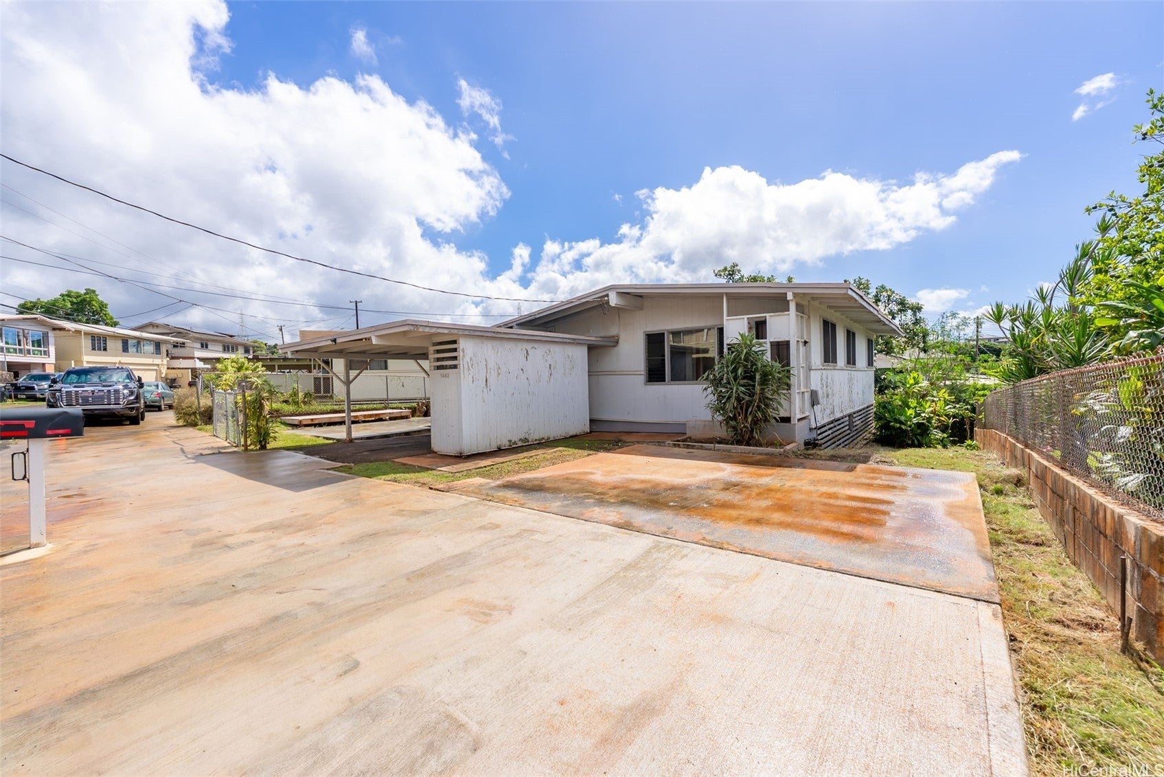 1463 Hoohaku Street