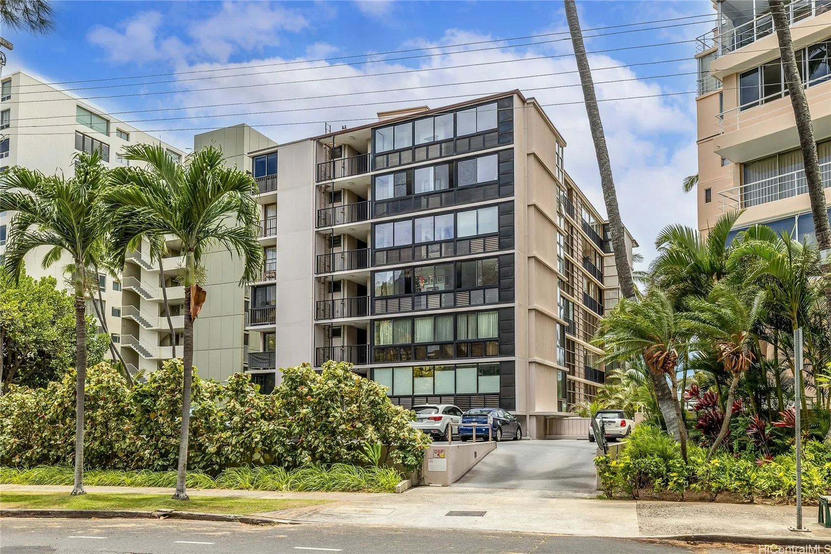 Honolulu, Hawaii 96815, United States, 1 Bedroom Bedrooms, ,1 BathroomBathrooms,Residential,Active,165696