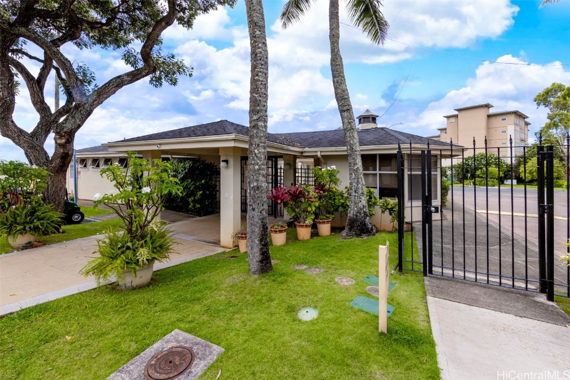 Moanalua Village Condominium