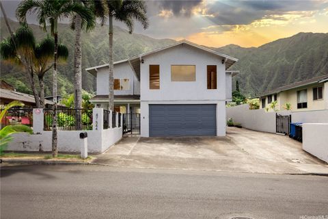 Photo of 47-544 Hakuhale Street, Kaneohe, HI 96744 (MLS # 202518456)