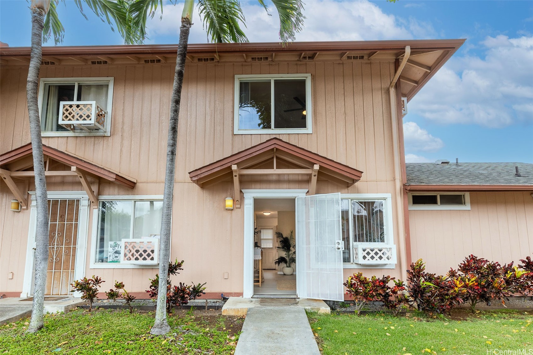 Kulalani Village Condominium