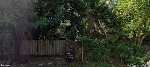 Photo of 84-609 Upena Street, Waianae, HI 96792 (MLS # 202610374)