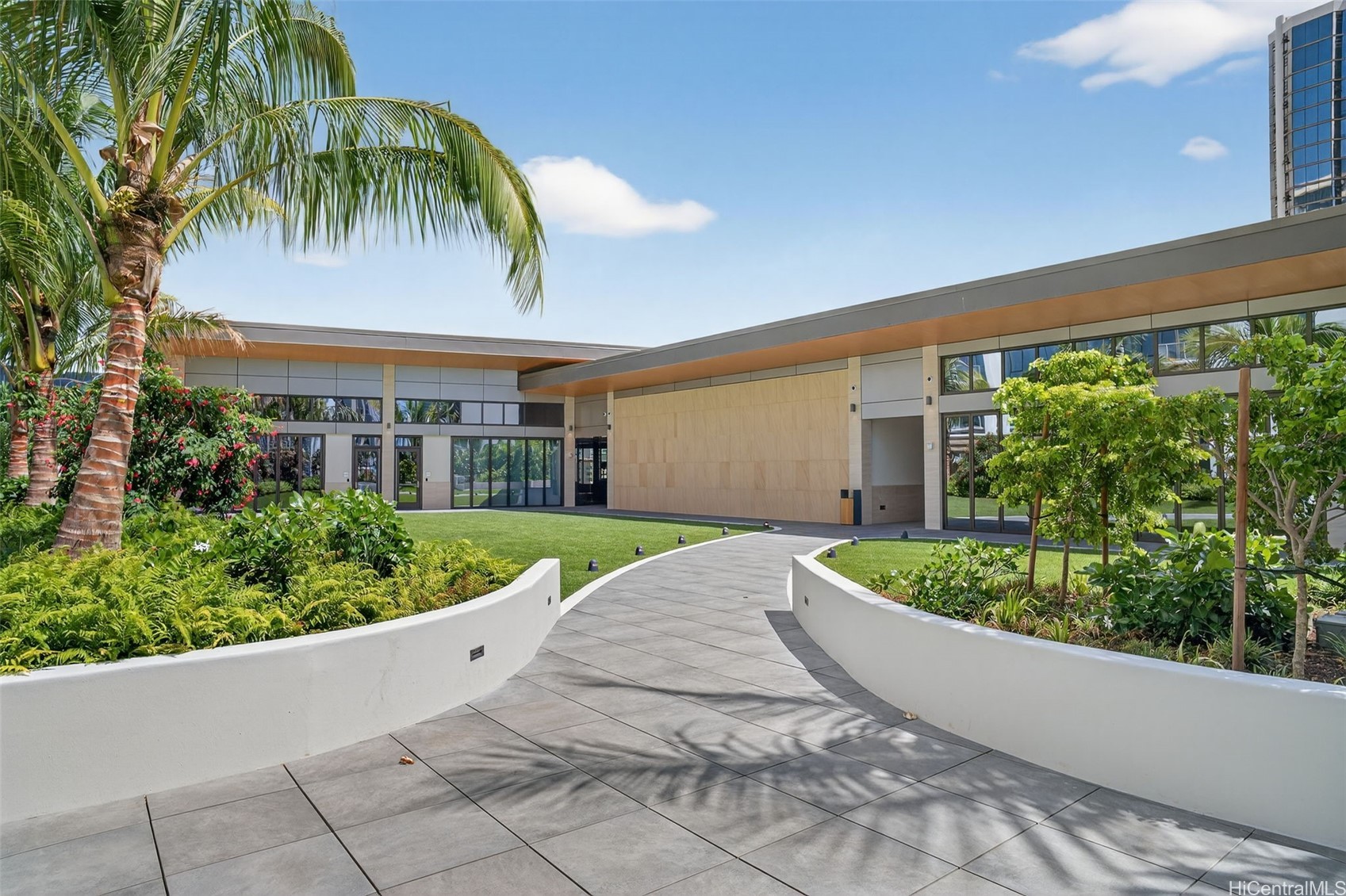 1515 Liona Street 4116