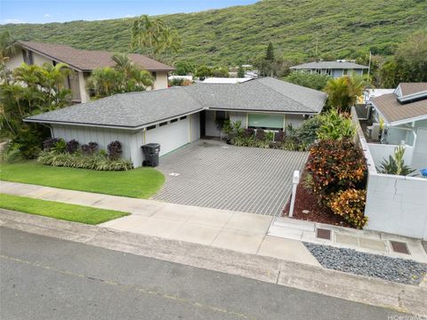 702 Hahaione Street Honolulu HI 96825