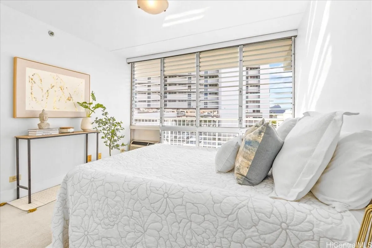 Honolulu, Hawaii 96826, United States, 1 Bedroom Bedrooms, ,1 BathroomBathrooms,Residential,Active,150674