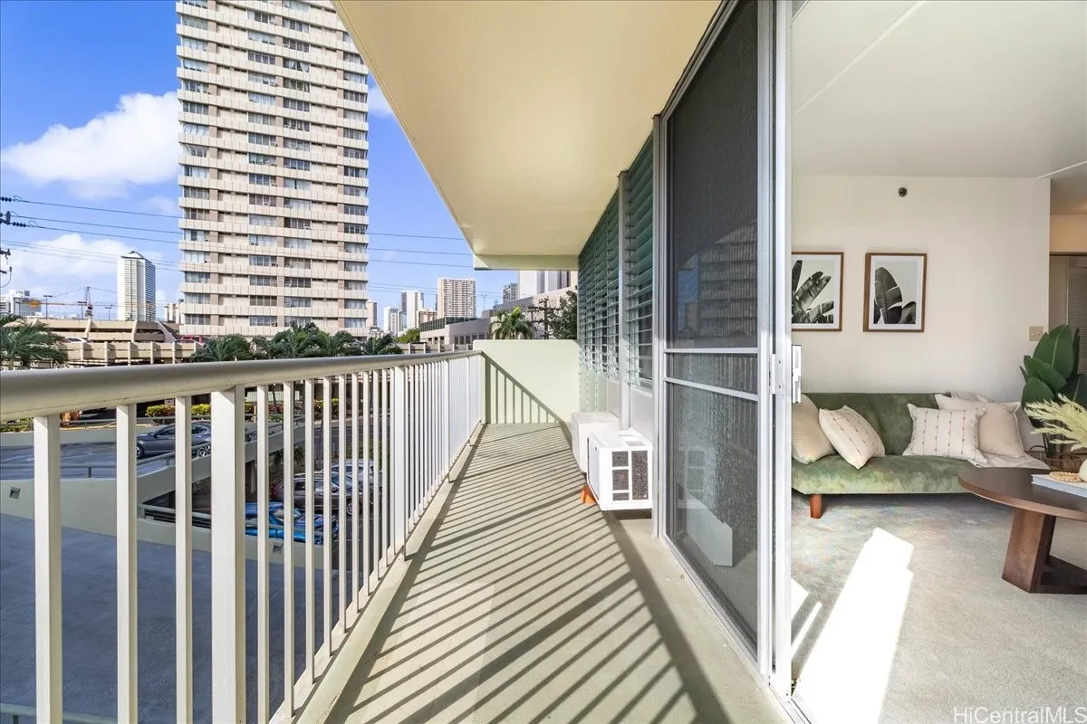 Honolulu, Hawaii 96826, United States, 1 Bedroom Bedrooms, ,1 BathroomBathrooms,Residential,Active,150674