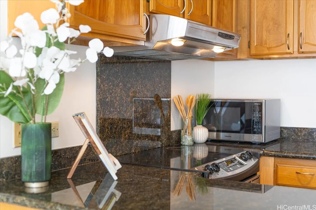 Honolulu, Hawaii 96826, United States, 1 Bedroom Bedrooms, ,1 BathroomBathrooms,Residential,Active,150674