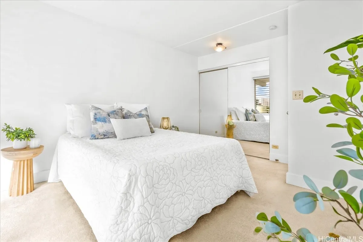 Honolulu, Hawaii 96826, United States, 1 Bedroom Bedrooms, ,1 BathroomBathrooms,Residential,Active,150674