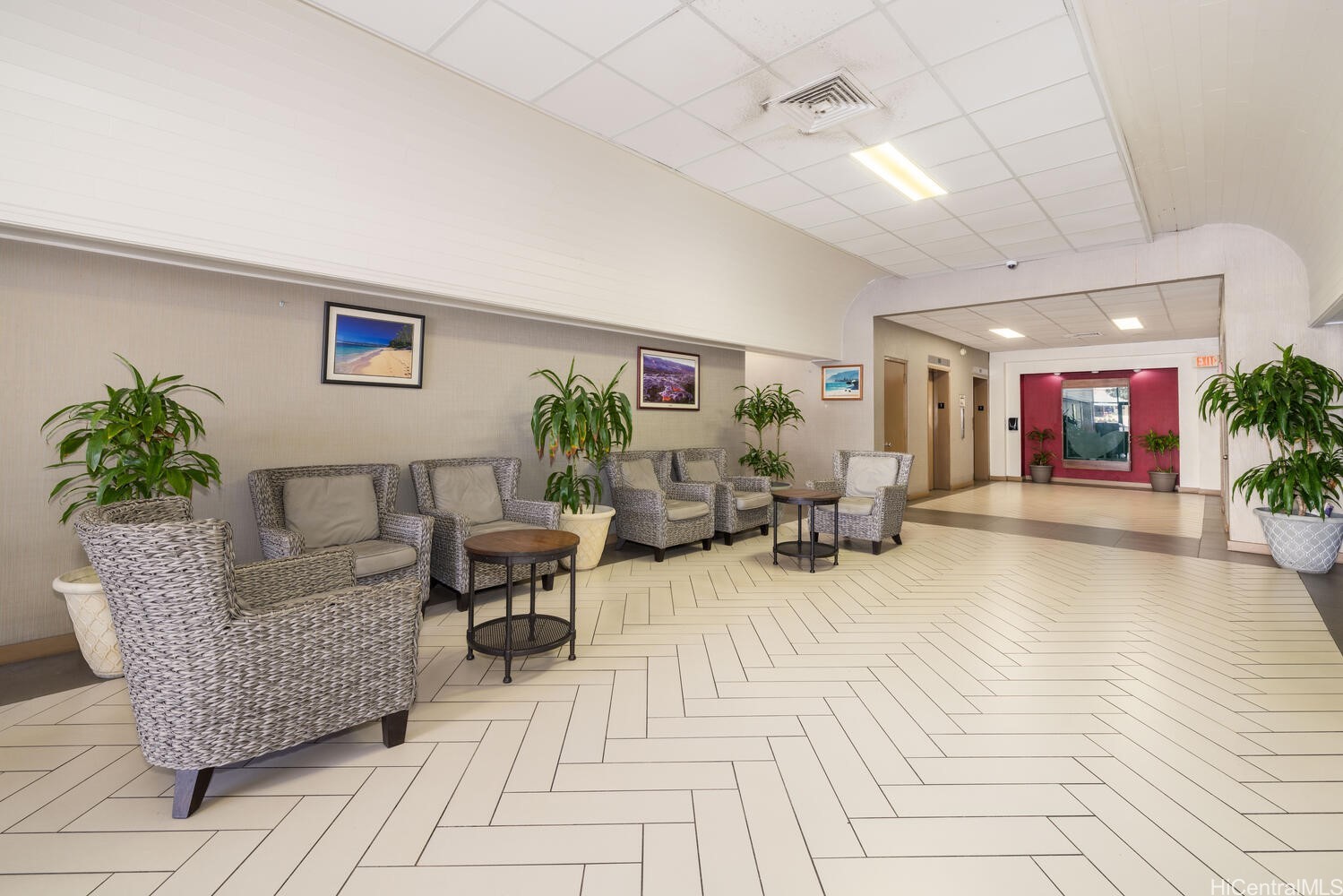 747 Amana Street 404