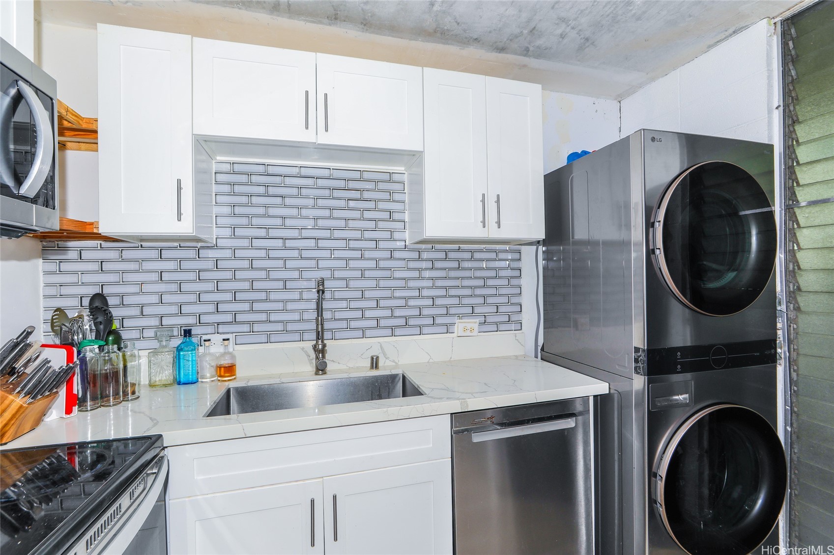 95-2057 Waikalani Place C405
