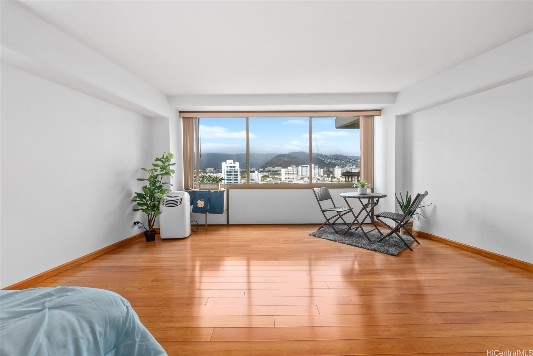 2333 Kapiolani Boulevard 906