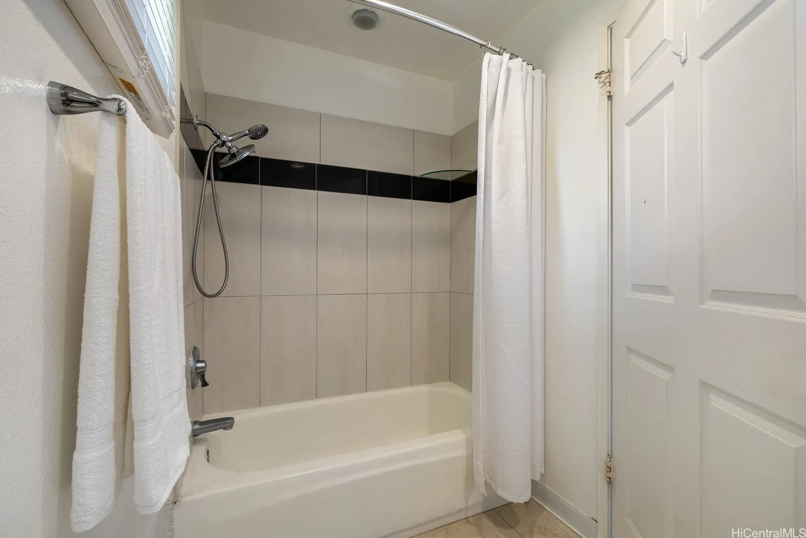 Kapolei, Hawaii 96707, United States, 2 Bedrooms Bedrooms, ,2 BathroomsBathrooms,Residential,Active,133792