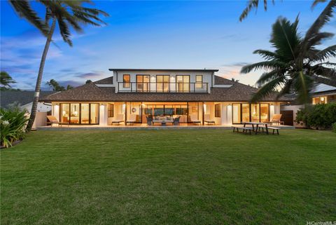 Photo of 21 Kalaka Place, Kailua, HI 96734 (MLS # 202525891)