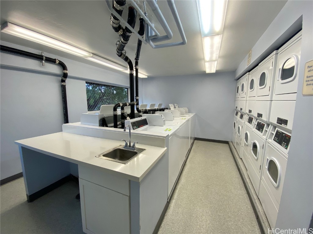Ward Kinau Residential Lease