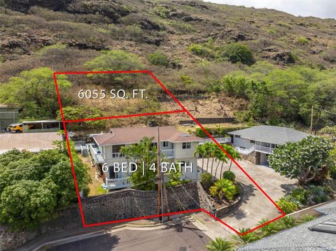 Photo of 298 Moomuku Place #3, Honolulu, HI 96821 (MLS # 202609889)