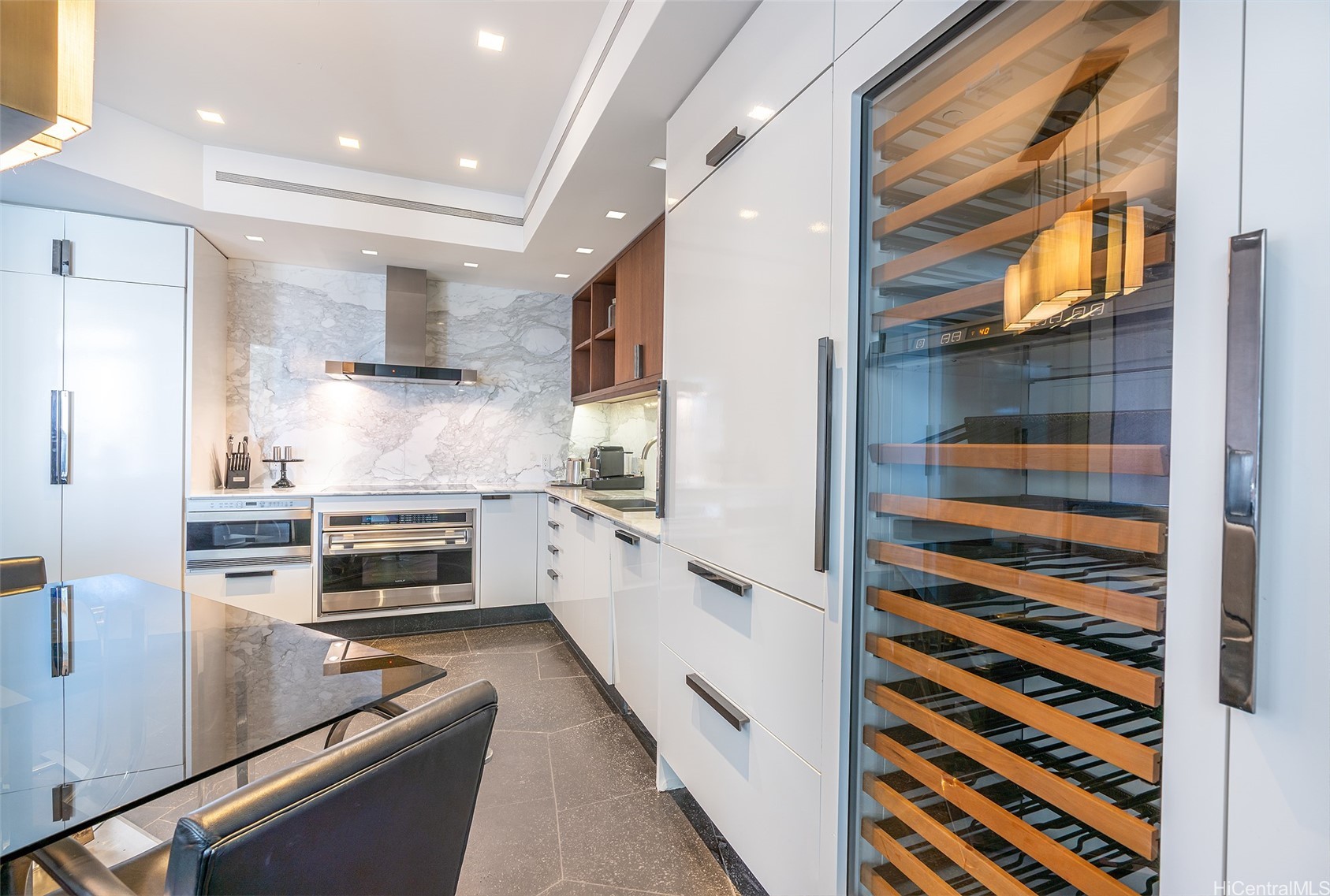 223 Saratoga Road PHD/3805