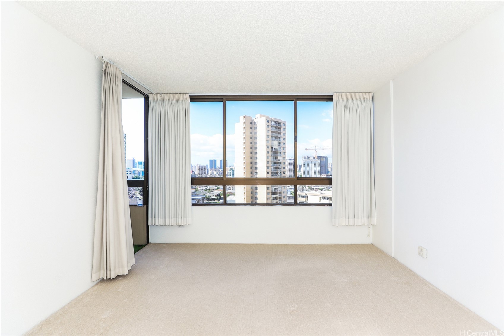 2499 Kapiolani Boulevard 1004