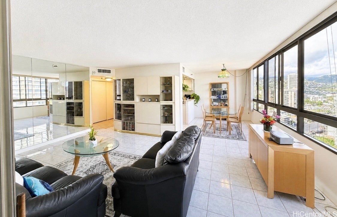 2499 Kapiolani Boulevard 2109