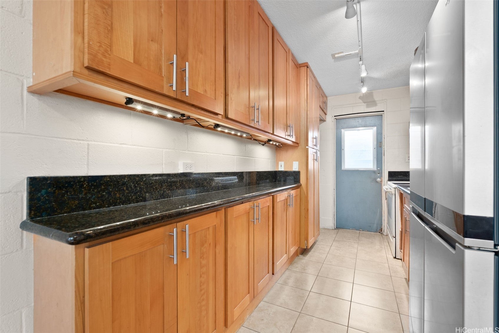 94-1037 Kahuamoku Street 6
