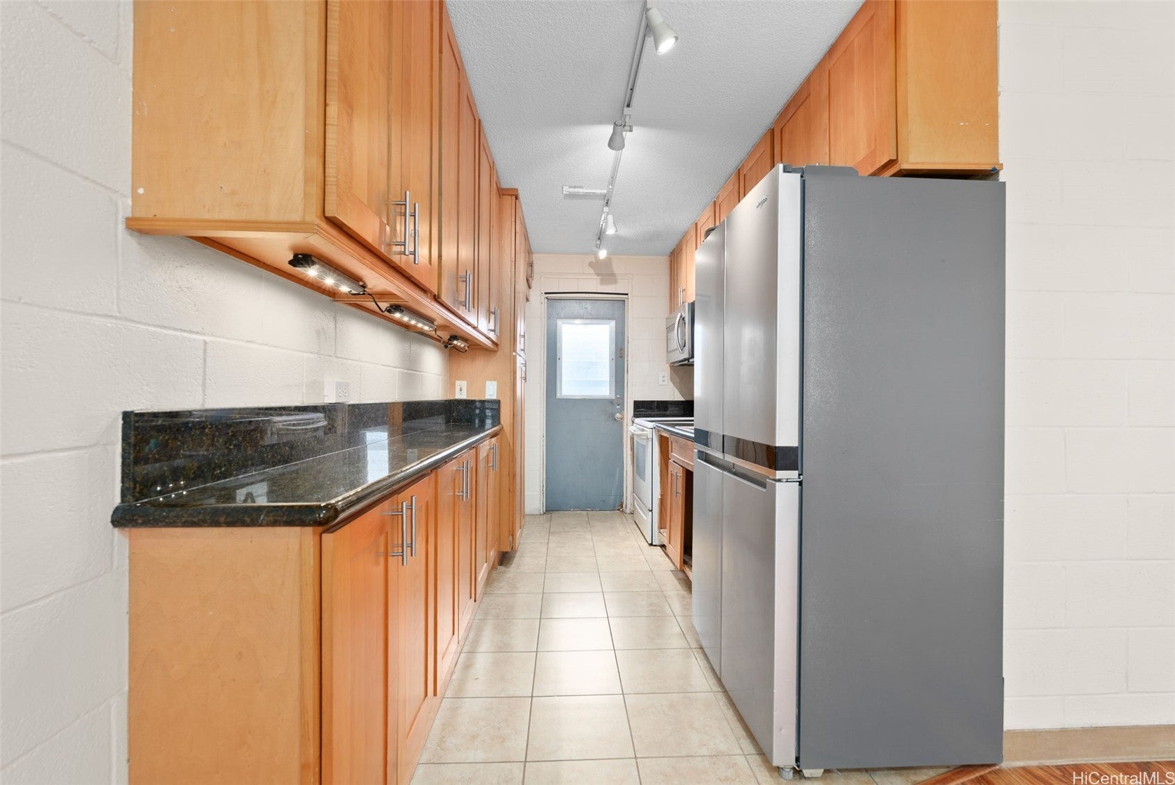 94-1037 Kahuamoku Street 6