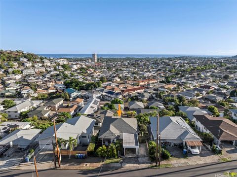 Photo of 3791 Anuhea Street, Honolulu, HI 96816 (MLS # 202528011)