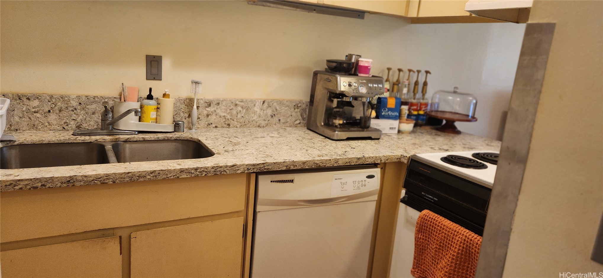 94-63 ANANIA Drive 126