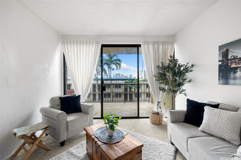 Photo of 1561 Pensacola Street #405, Honolulu, HI 96822 (MLS # 202608346)