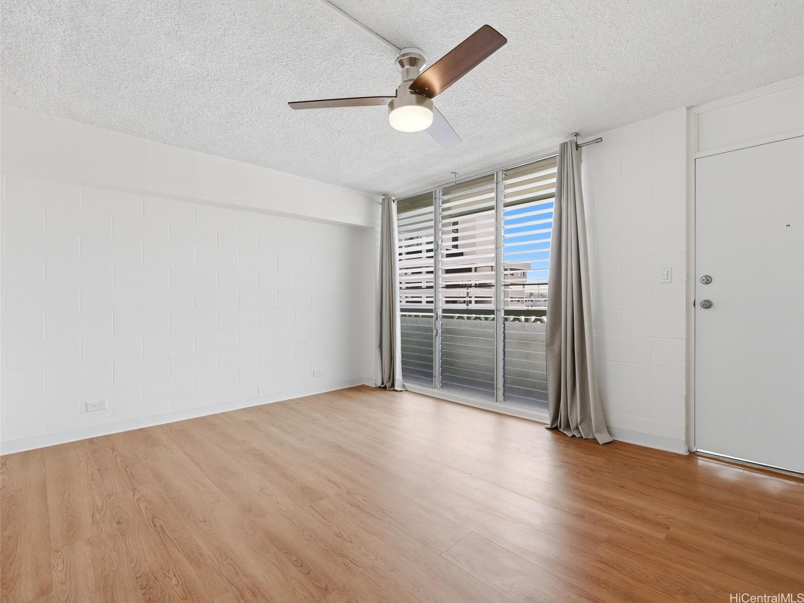 2120 Fern Street 302