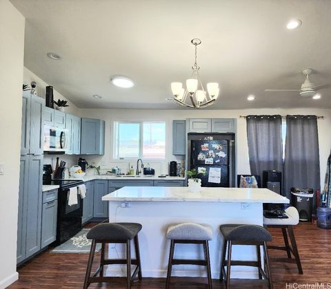 Photo of 1638 Makamua Street, Pearl City, HI 96782 (MLS # 202521233)